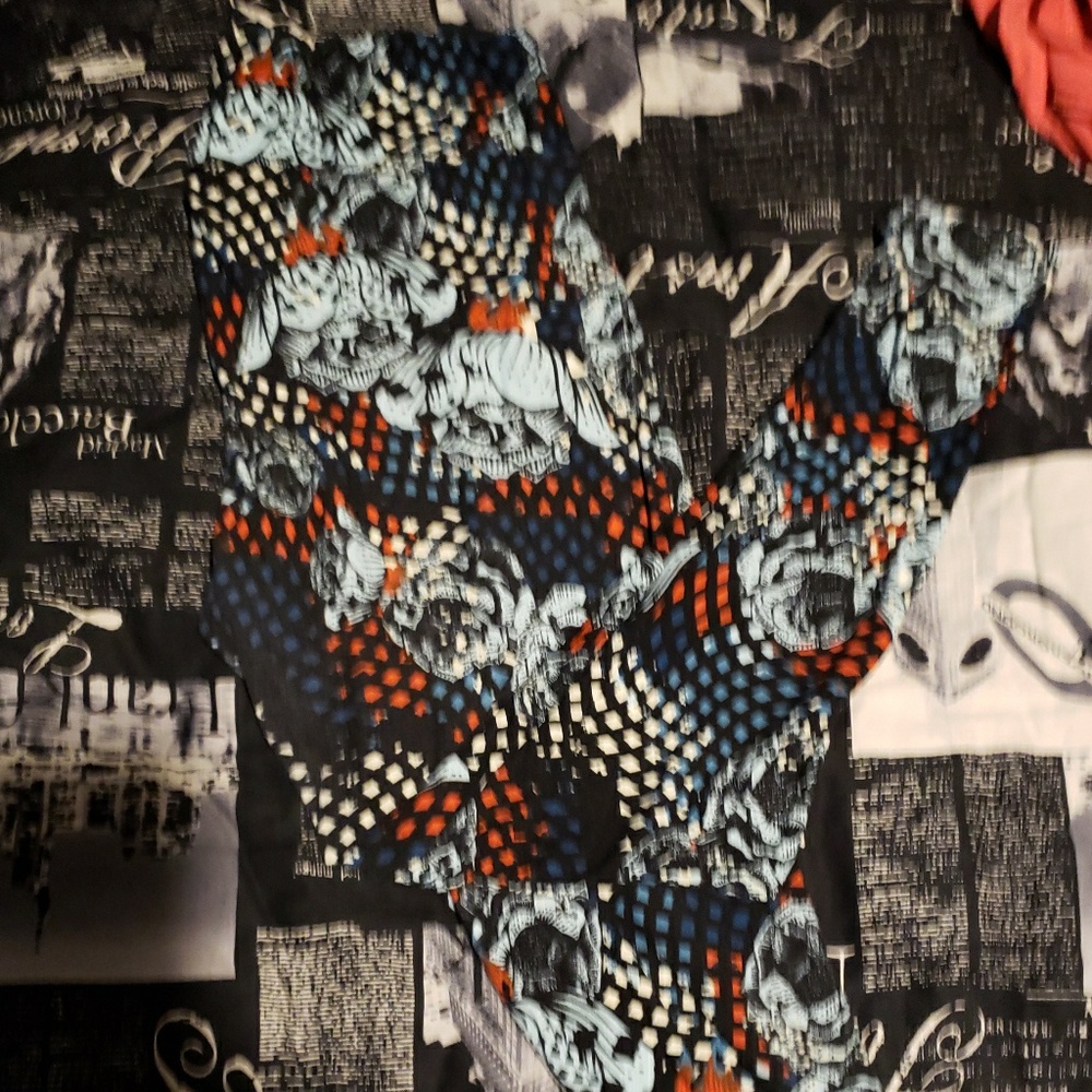 Lularoe TC Rose Leggings